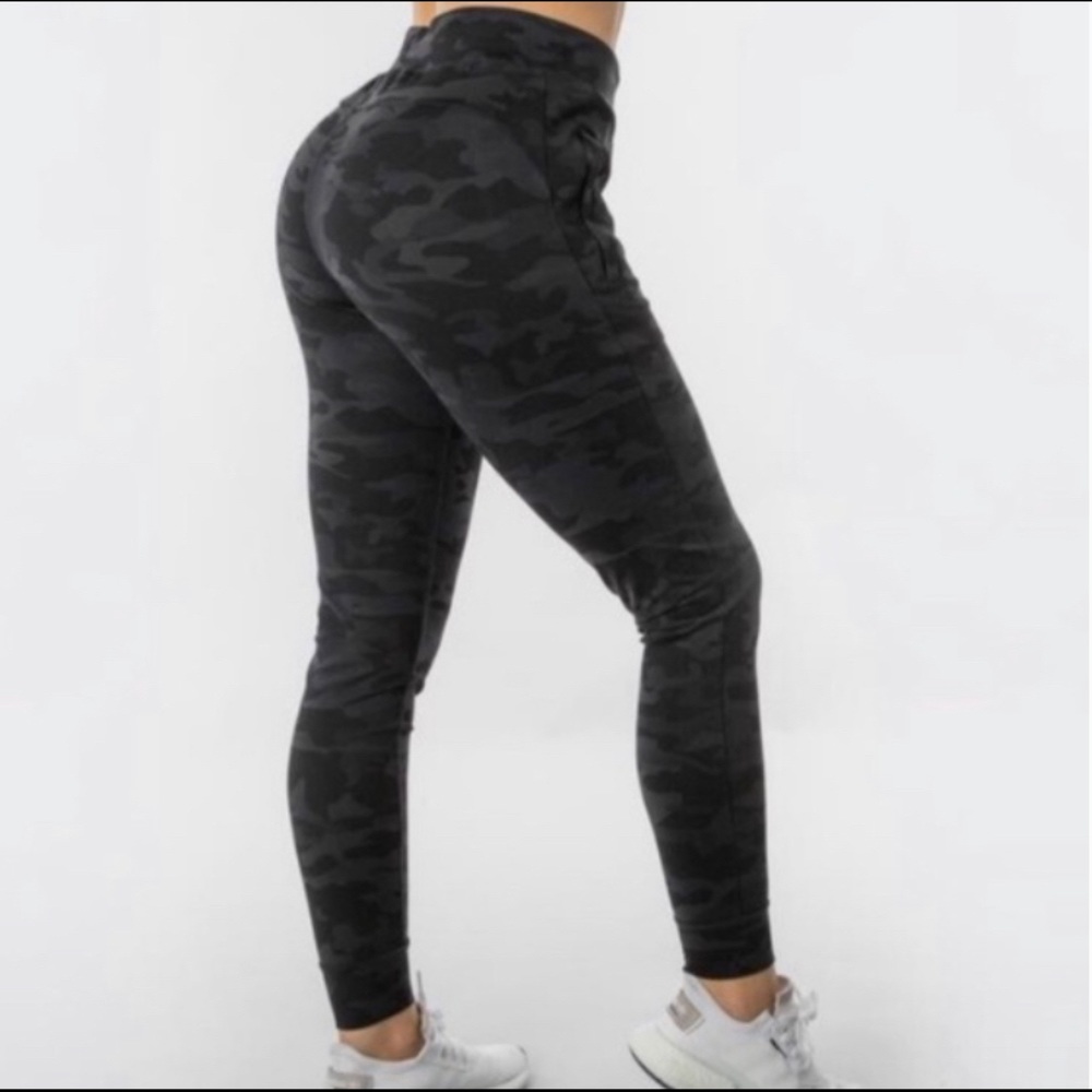 Alphalete Black Camo joggers